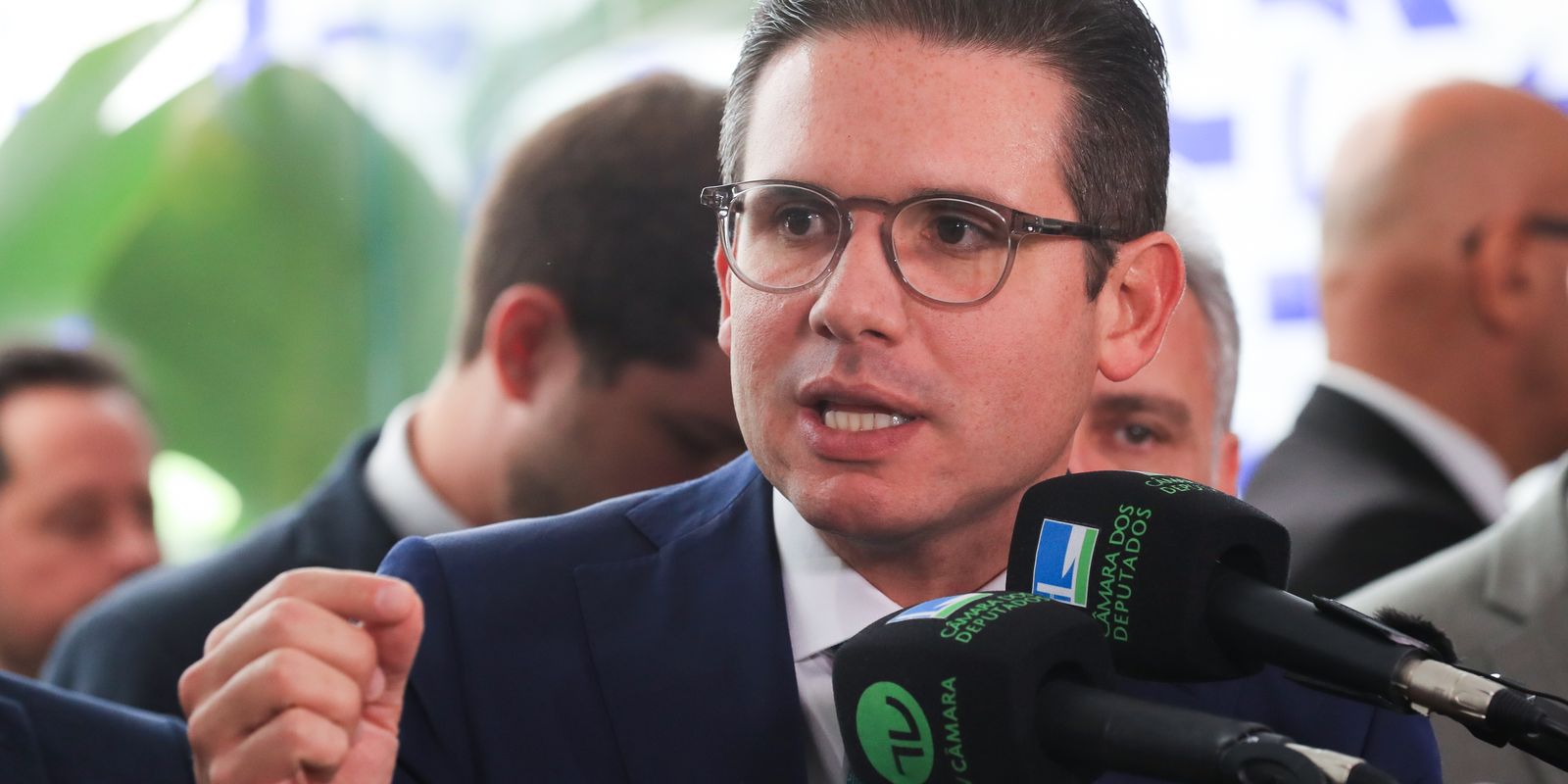 camara-vai-declarar-perda-do-mandato-de-zambelli,-diz-motta